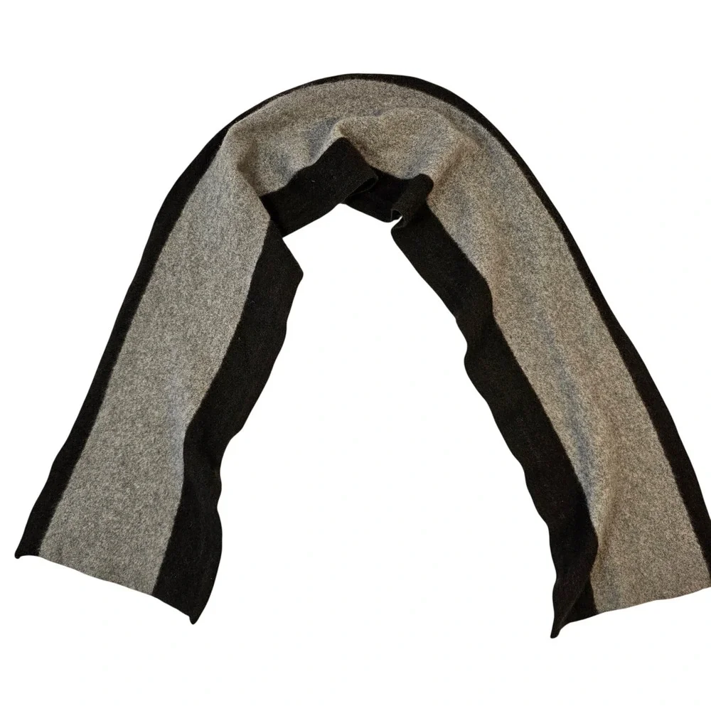 Two Tone Grey and Black Felted Knit Winter Scarf Colorblock Rectangle Accessory
